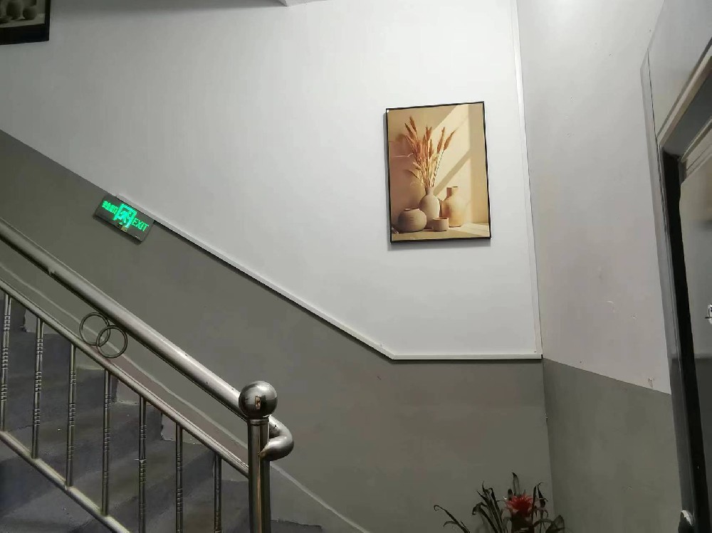 消防应急照明灯和消防疏散指示灯牌安装案例