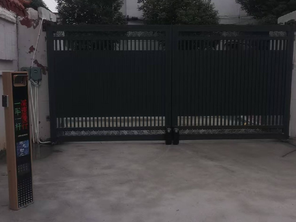 江西农家小院、别墅、学校等庭院大门车牌识别自动开关门系统上门安装